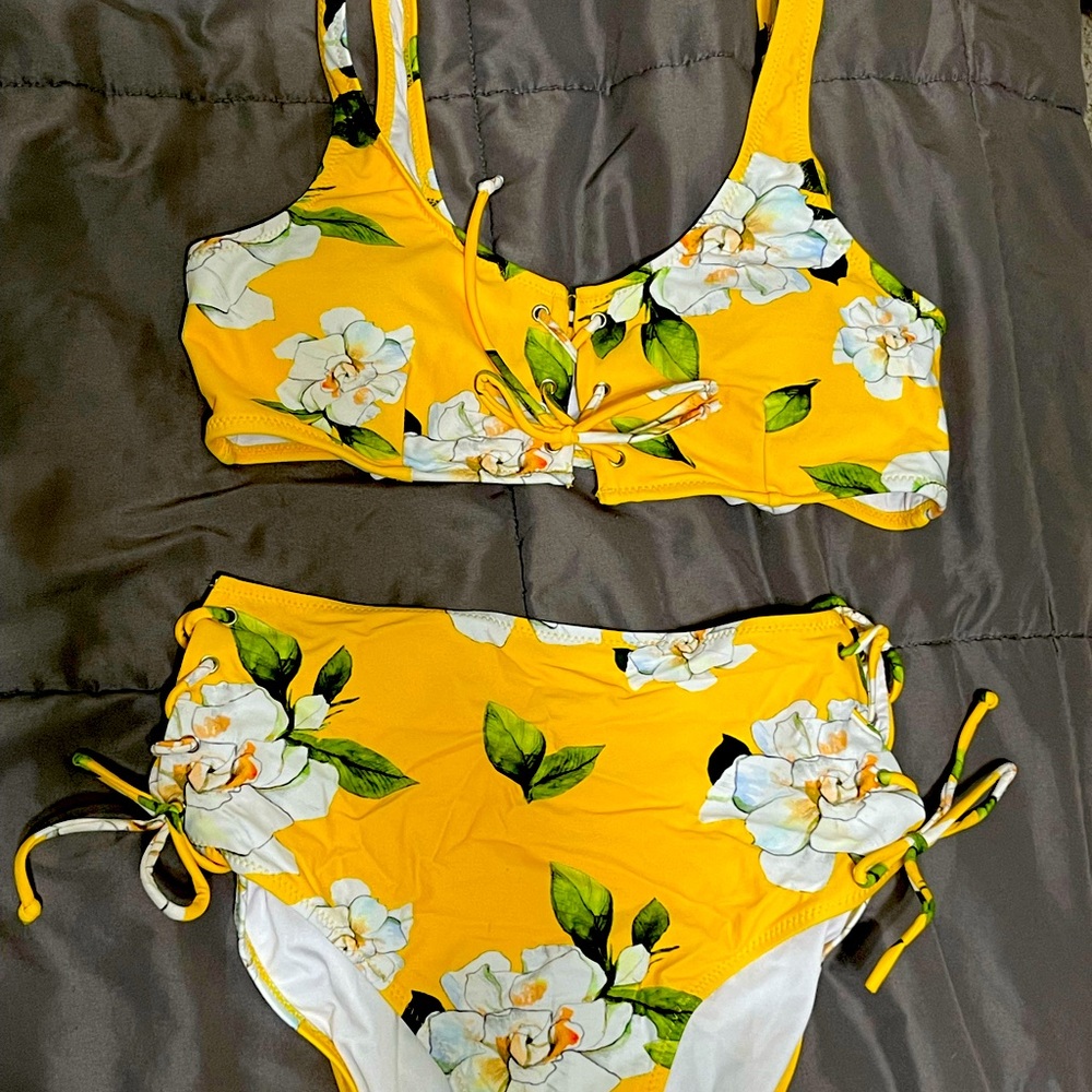 CUPSHE Swim